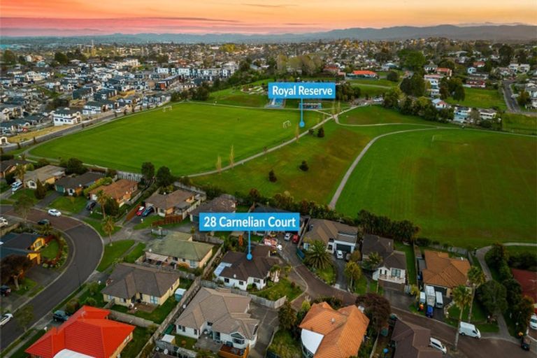 Photo of property in 28 Carnelian Court, Westgate, Auckland, 0614