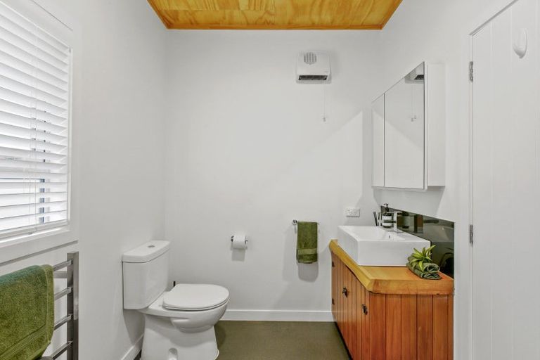 Photo of property in 828 Dover Road, Okato, New Plymouth, 4374