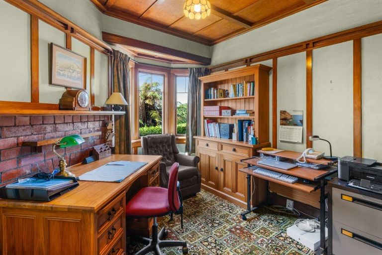 Photo of property in 16 Montpellier Street, Dunedin Central, Dunedin, 9016