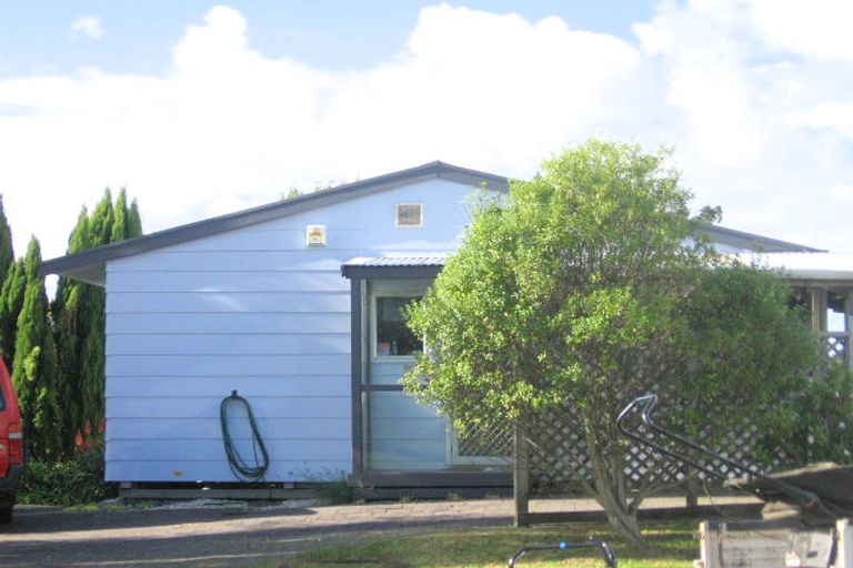 Photo of property in 56 Anich Road, Massey, Auckland, 0614