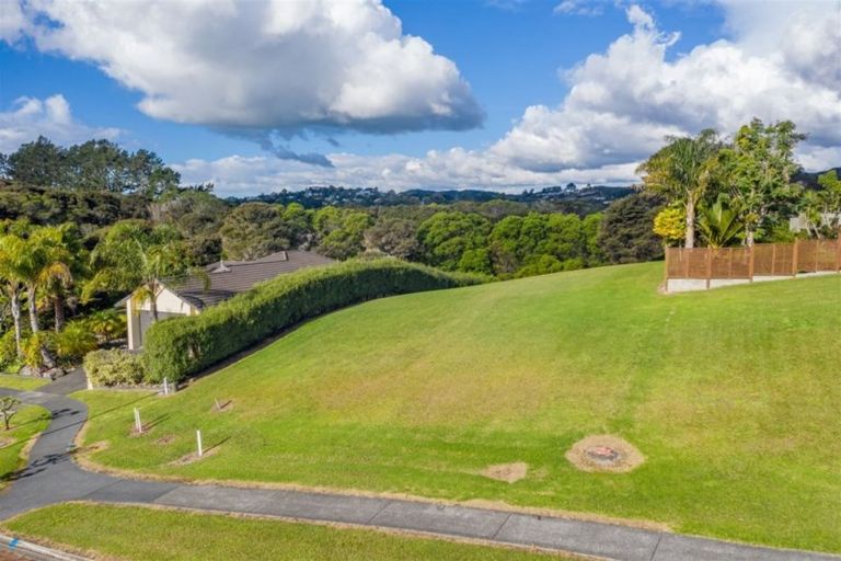 Photo of property in 19 Spinnaker Point, Haruru, 0204