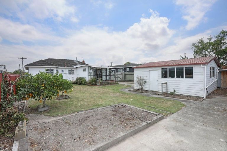 Photo of property in 35 Churchill Avenue, Feilding, 4702