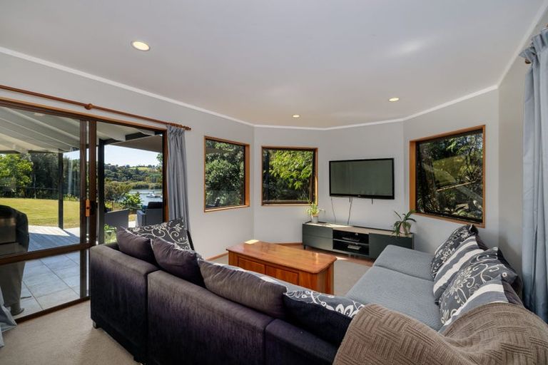 Photo of property in 13 James Kemp Place, Kerikeri, 0230
