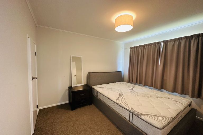 Photo of property in 10 Winsford Street, Manurewa, Auckland, 2102