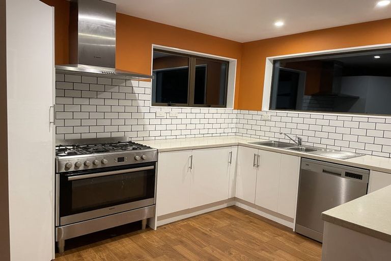 Photo of property in 5 Birla Terrace, Broadmeadows, Wellington, 6035