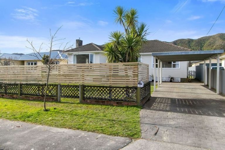 Photo of property in 16 Roberts Street, Wainuiomata, Lower Hutt, 5014