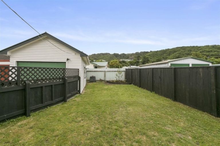 Photo of property in 62 Main Road, Wainuiomata, Lower Hutt, 5014