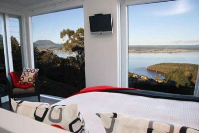 Photo of property in 1/133 Mapara Road, Acacia Bay, Taupo, 3385