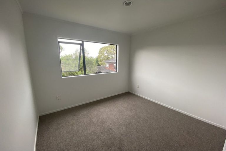 Photo of property in 96a John Downs Drive, Browns Bay, Auckland, 0630