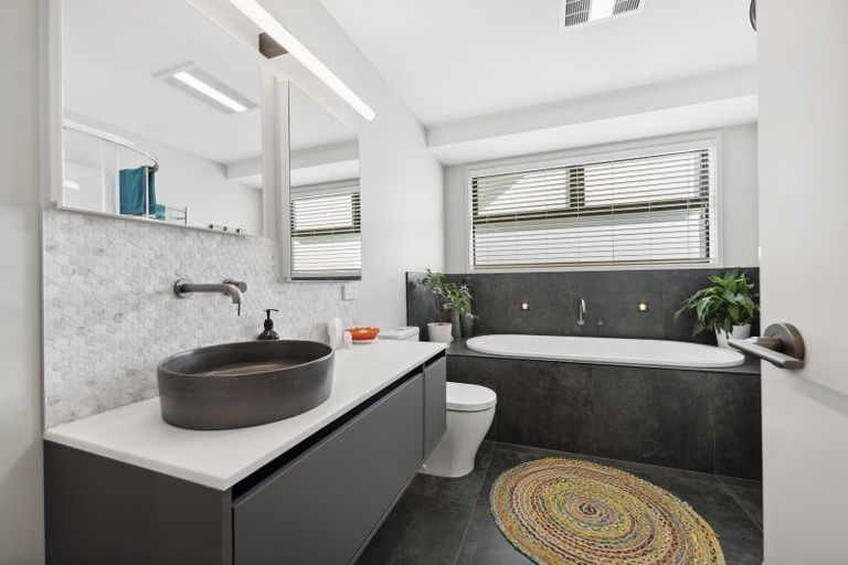 Photo of property in 33a Homestead Place, Welcome Bay, Tauranga, 3112