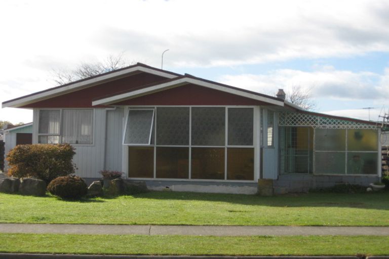 Photo of property in 52 Puriri Crescent, Edgecumbe, 3120