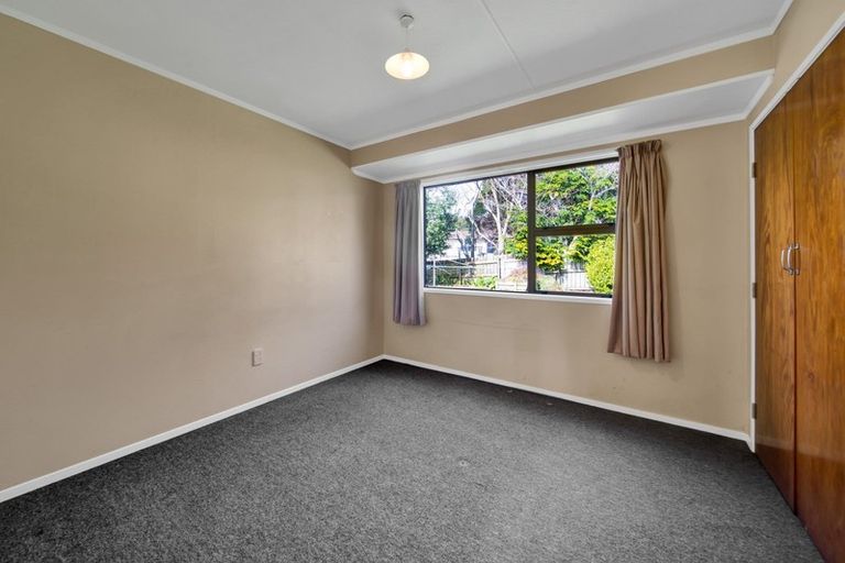 Photo of property in 9 Elgin Grove, Merrilands, New Plymouth, 4312