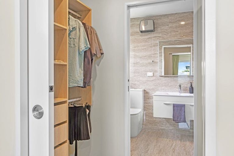 Photo of property in 112 Caulfield Avenue, Halswell, Christchurch, 8025