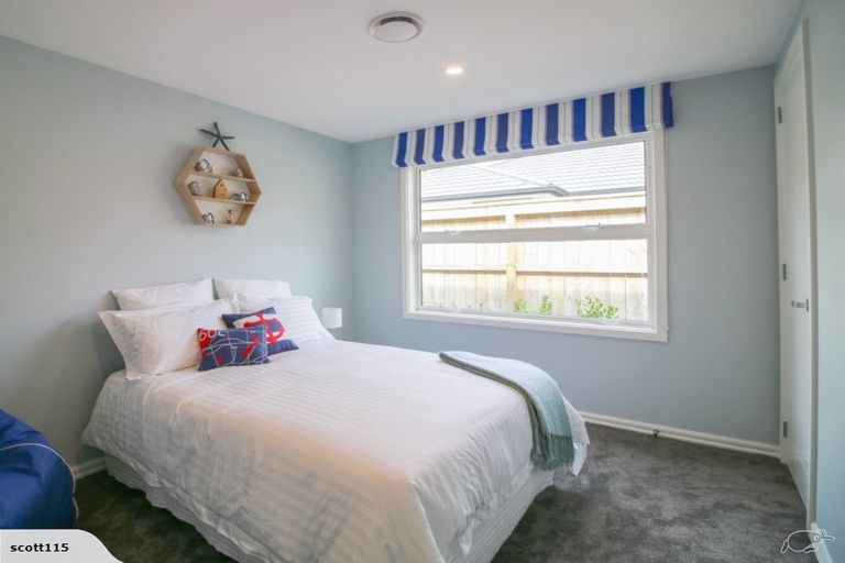 Photo of property in 52 Banks Boulevard, Whitby, Porirua, 5024