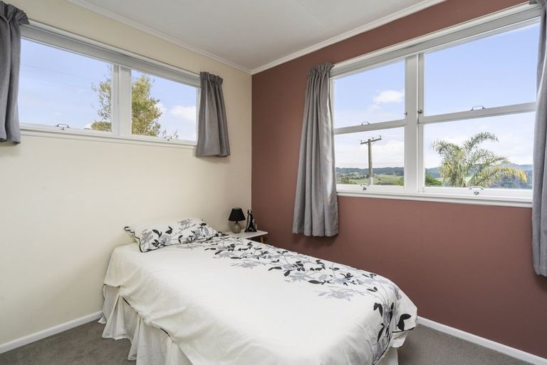 Photo of property in 31 Yorke Road, Haruru, 0204