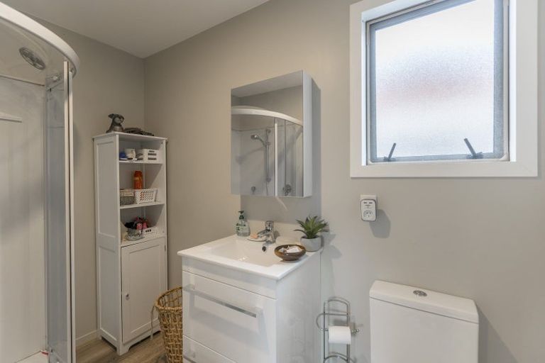 Photo of property in 3 Kanawa Street, Waikanae, 5036