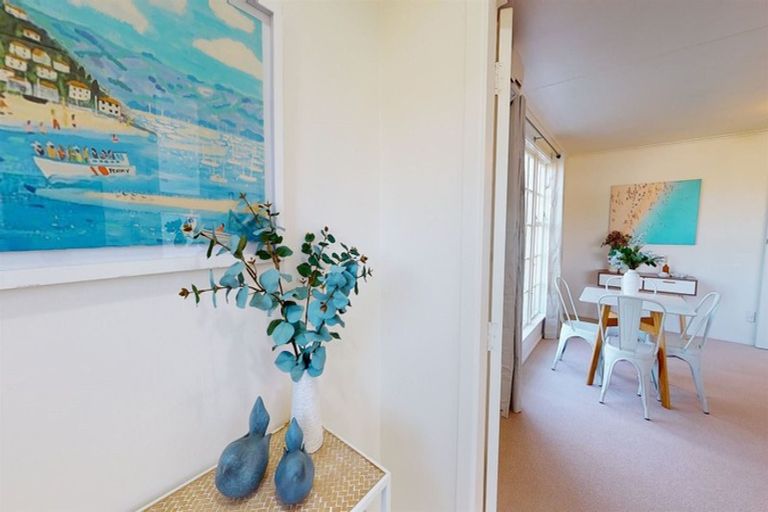 Photo of property in Regency Flats, 6/29-45 Miramar North Road, Miramar, Wellington, 6022