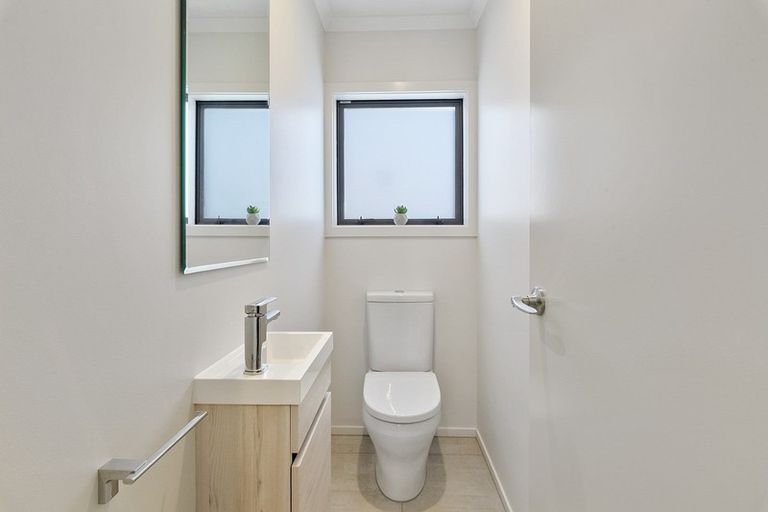 Photo of property in 29 Henrietta Maxwell Grove, Wainuiomata, Lower Hutt, 5014