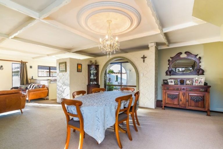Photo of property in 79 Tamatea Road, Taupo, 3330