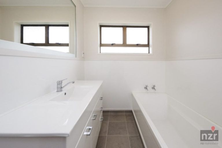 Photo of property in 30 Park View Avenue, Feilding, 4702