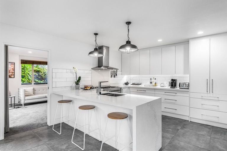 Photo of property in 68 Upper Harbour Drive, Greenhithe, Auckland, 0632