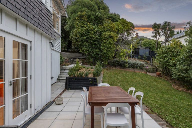 Photo of property in 5 Merlewood Avenue, Cashmere, Christchurch, 8022