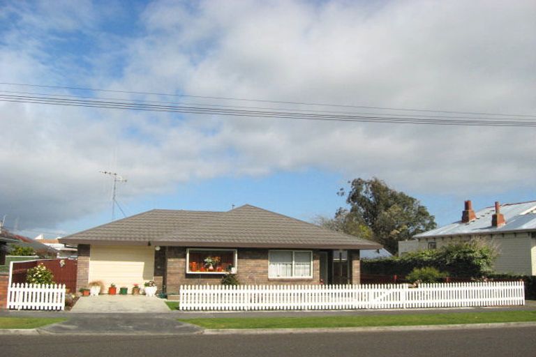 Photo of property in 16b Manchester Street, Levin, 5510