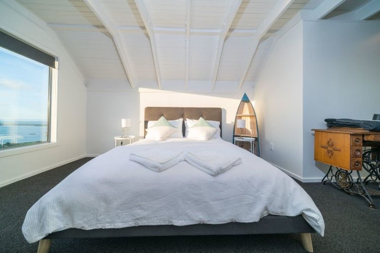 Photo of property in 2/144 Soleares Avenue, Mount Pleasant, Christchurch, 8081