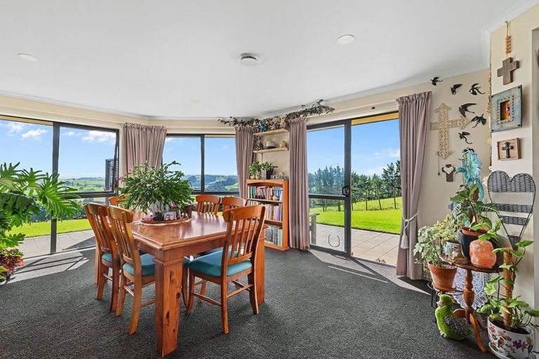 Photo of property in 52 Fishlock Road, Te Arai, Wellsford, 0974
