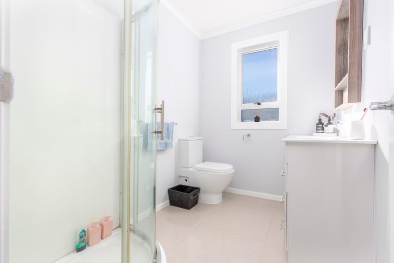 Photo of property in 11 France Street, Waiuku, 2123