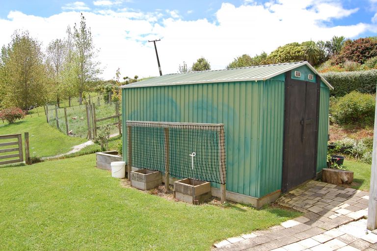 Photo of property in 924 Oneriri Road, Kaiwaka, 0573