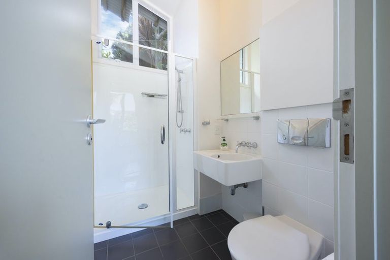 Photo of property in 61 Garden Road, Piha, 0772