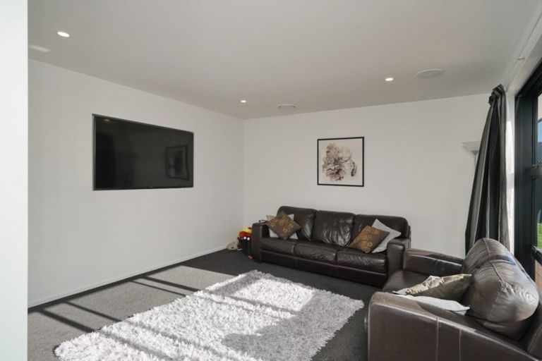 Photo of property in 14 Ellesmere Street, Marshland, Christchurch, 8083