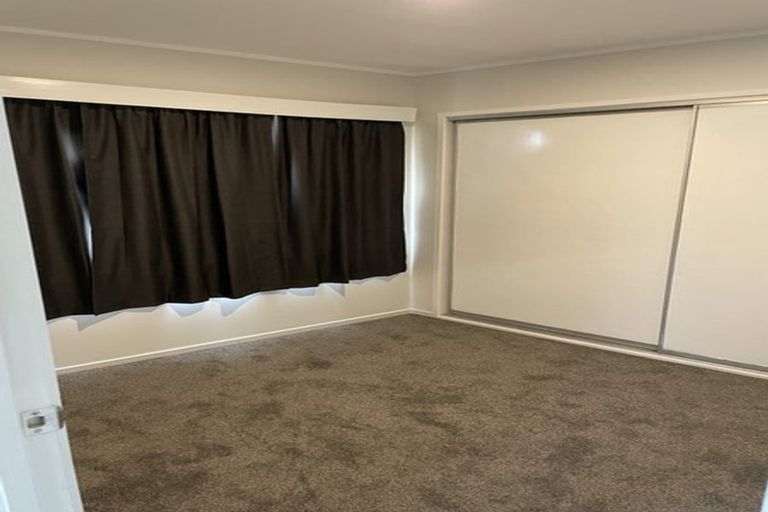 Photo of property in 1/4 Pemberton Avenue, Bayview, Auckland, 0629