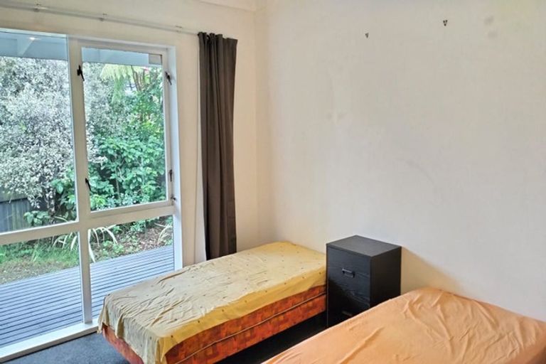 Photo of property in 38 Larchmont Grove, Totara Park, Upper Hutt, 5018