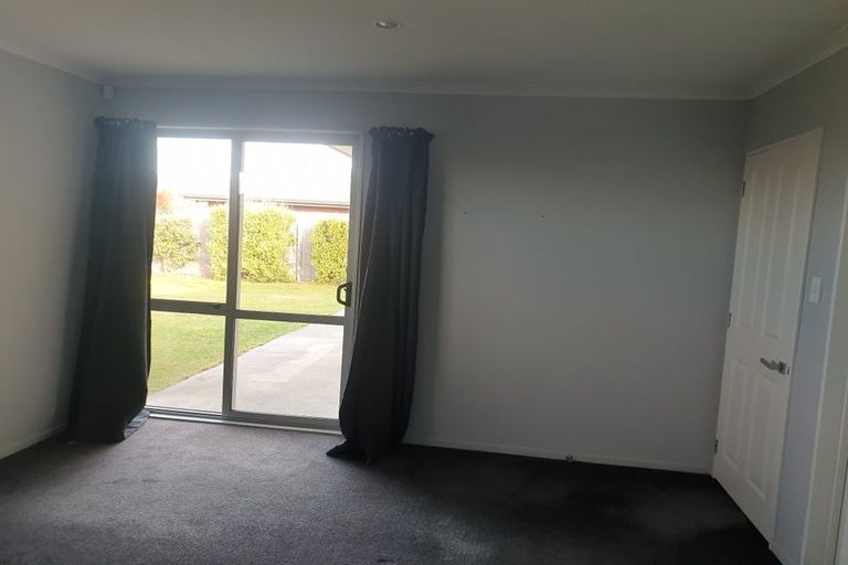 Photo of property in 30 Marlowe Place, Rolleston, 7614