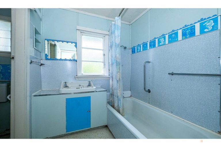 Photo of property in 5 Regent Street, Waimate, 7924