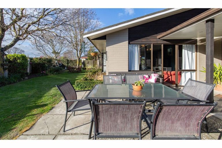 Photo of property in 8 Treffers Avenue, Rangiora, 7400