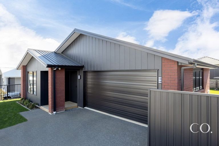 Photo of property in 22 Pioneer Crescent, Omokoroa, 3114