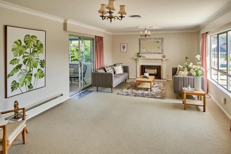 Photo of property in 41 Wai-iti Crescent, Woburn, Lower Hutt, 5010