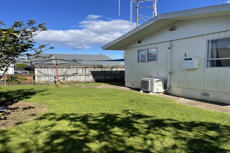 Photo of property in 2 Short Street, Otumoetai, Tauranga, 3110