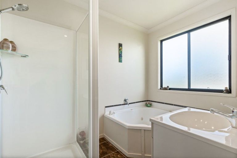 Photo of property in 818 Horseshoe Bush Road, Waitoki, Kaukapakapa, 0871