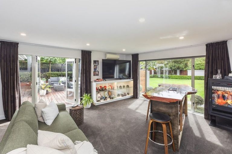 Photo of property in 20 Hussey Road, Harewood, Christchurch, 8051