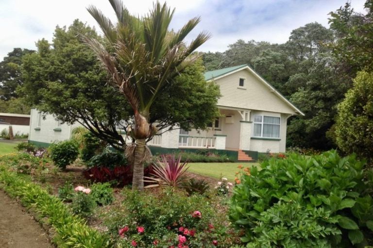 Photo of property in 1406 Devon Road, Brixton, Waitara, 4382