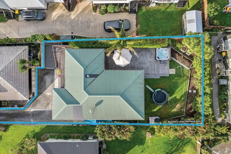 Photo of property in 2/28 Bay Street, Red Beach, 0932