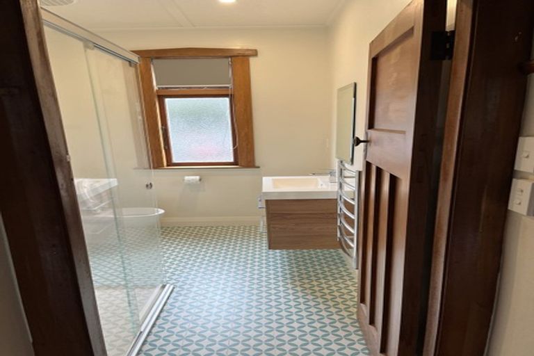 Photo of property in 72 Aro Street, Aro Valley, Wellington, 6021