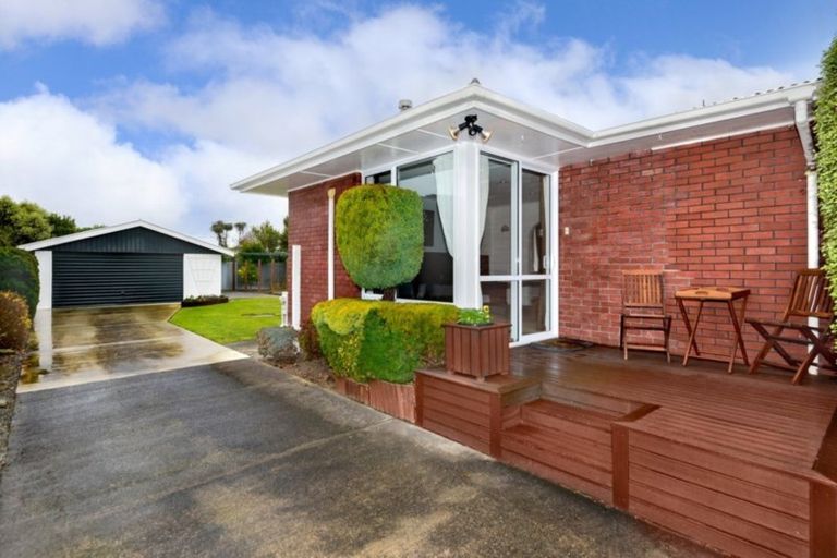 Photo of property in 16 Wendover Street, Bishopdale, Christchurch, 8053