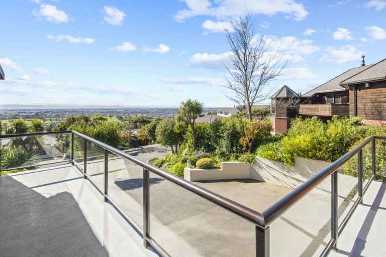 Photo of property in 9 Petworth Place, Westmorland, Christchurch, 8025