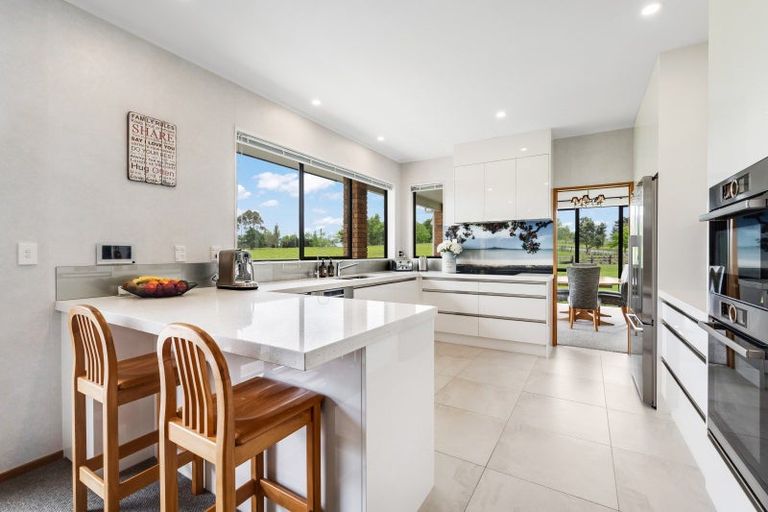 Photo of property in 30 Clifton Road, Whitford, Howick, 2571