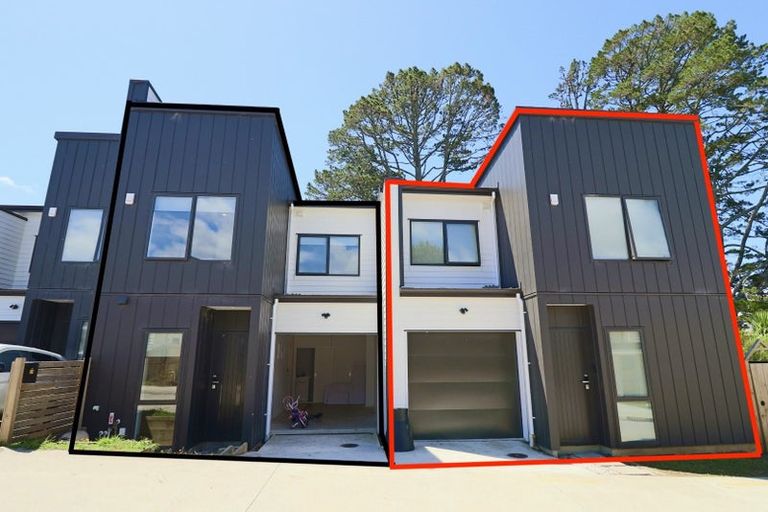 Photo of property in 22 Korokio Lane, Henderson, Auckland, 0612